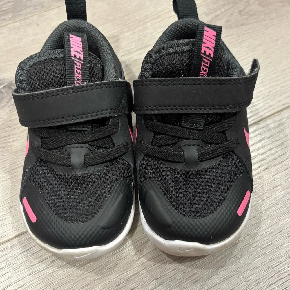 Nike Flex Toddler Sneakers Black Pink Size 5C Velcro Running Shoes - Picture 6 of 7